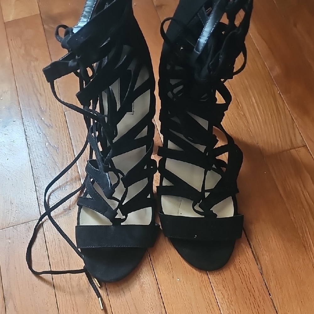 Elegant Black Strappy Women's Sandals